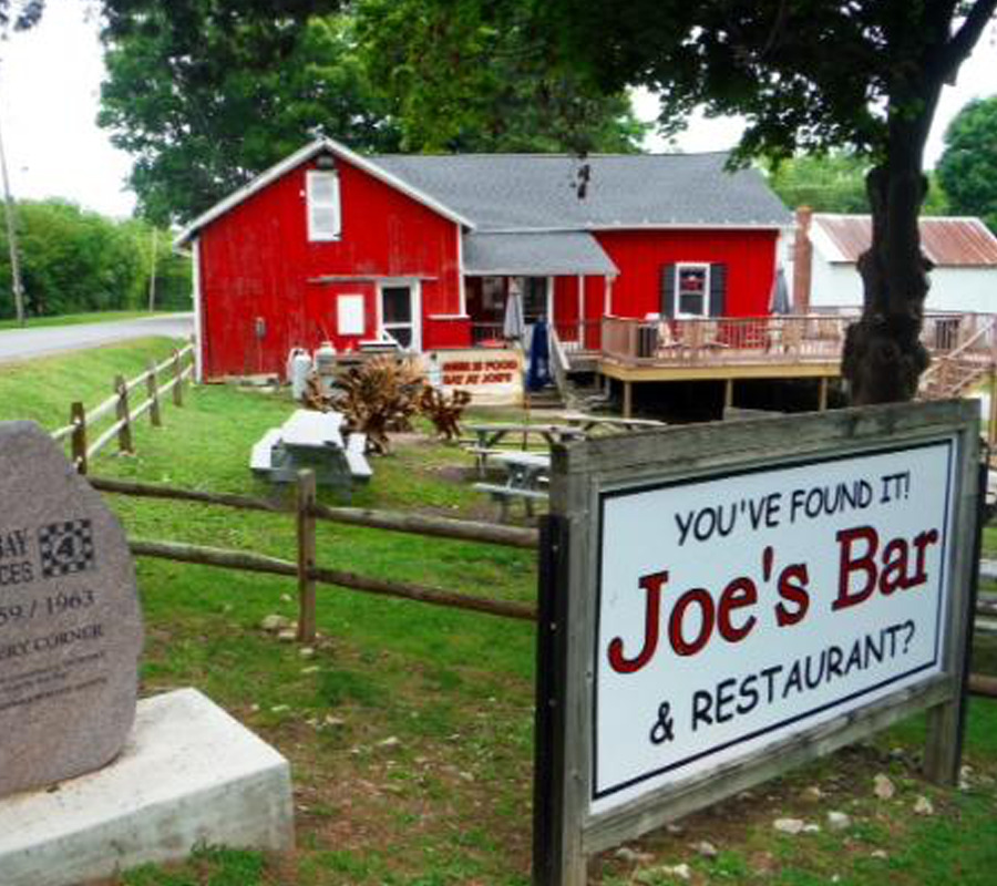 Put-in-Bay joes bar and restaurant put in bay